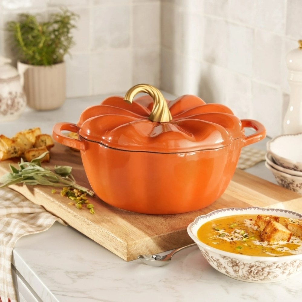 NWT Pioneer Woman 3.5qt Enameled Cast Iron Pumpkin Dutch Oven